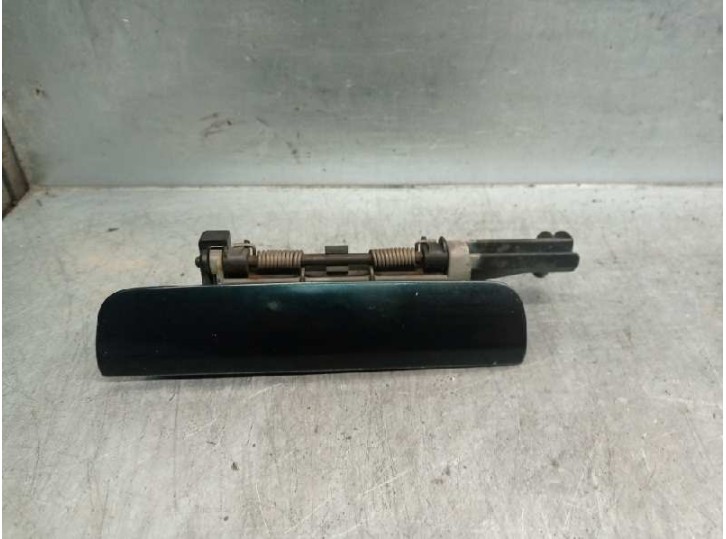 Recambio de maneta exterior delantera izquierda para peugeot 605 2.1 turbodiesel referencia OEM IAM 925623827C  
