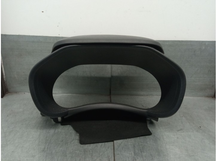 Recambio de embellecedor cuadro para nissan juke (f16_) 1.0 referencia OEM IAM 682406PE0A 682406PE0A 