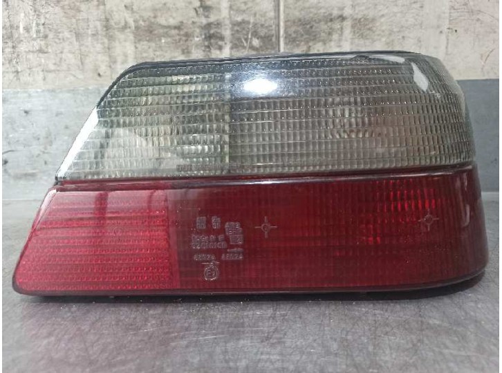 Recambio de piloto trasero derecho para peugeot 605 2.1 turbodiesel referencia OEM IAM   4 PUERTAS