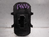 Recambio de mando elevalunas delantero izquierdo para ford focus berlina (cak) 2.0 16v cat referencia OEM IAM 1333262 5 PUERTAS 