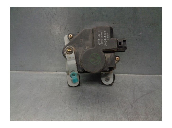 Replacement central locking tailgate motor for Hyundai Terracan (HP) 2.9 CRDi CAT OEM IAM reference 95700H1200 