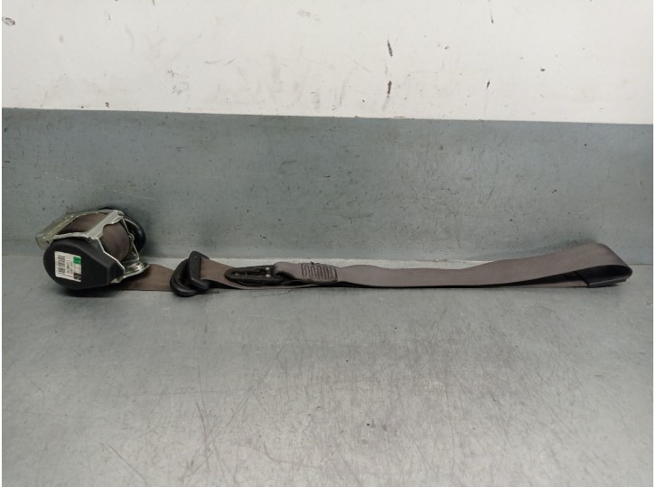 Replacement front right seat belt for Audi A4 Saloon (8E) 1.9 TDI OEM IAM reference 8E0857706F 8E0857706F 