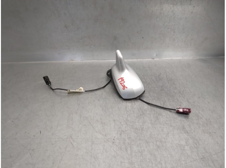 Recambio de antena para mercedes-benz clase e (w212) lim. 2.1 cdi cat referencia OEM IAM A2078201075 