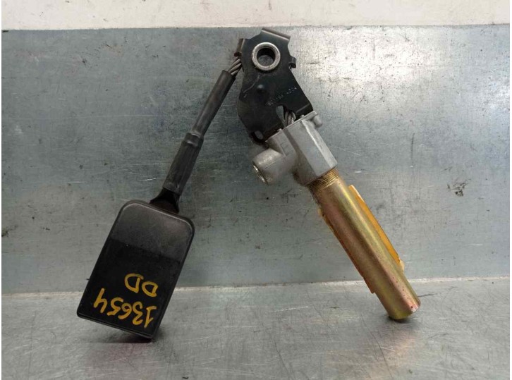 Recambio de pretensor airbag derecho para renault 19 1.4 e7j 58kw referencia OEM IAM   5 PUERTAS