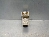 Replacement front right window regulator switch for Hyundai Terracan (HP) 2.9 CRDi CAT OEM IAM reference 935782000 