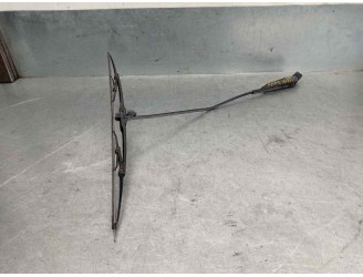 Recambio de brazo limpia trasero para renault 19 1.4 e7j 58kw referencia OEM IAM 