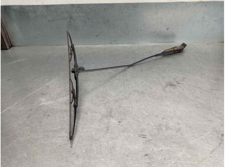 Recambio de brazo limpia trasero para renault 19 1.4 e7j 58kw referencia OEM IAM 
