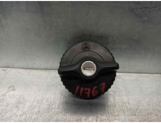 Recambio de tapon combustible para mercedes-benz vito marco polo (638) 112 cdi referencia OEM IAM A0004700830 