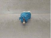 Replacement switch for Land Rover Discovery 2.7 TD V6 CAT OEM IAM reference XKB500030 XKB500038 
