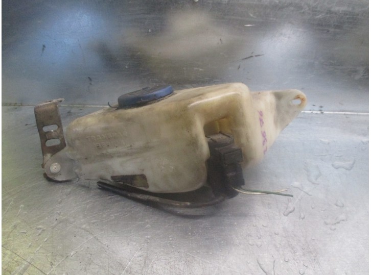 Recambio de deposito limpia para peugeot 205 berlina 1.8 diesel referencia OEM IAM 9255225680  