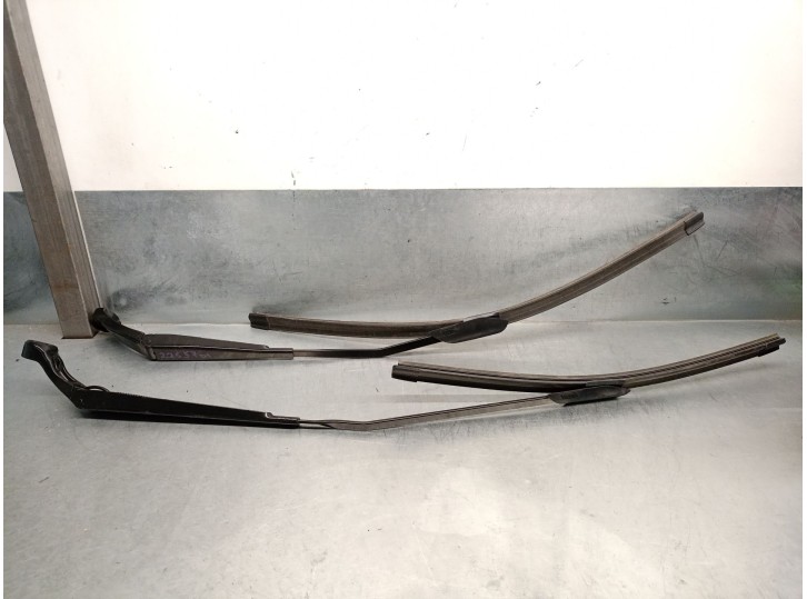 Recambio de brazo limpia delantero derecho para audi a3 sportback (8ya, 8yf) 35 tfsi referencia OEM IAM 8Y1955407  