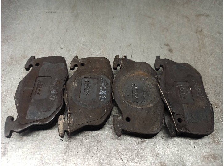 Recambio de pastillas de freno para peugeot 205 berlina 1.8 diesel referencia OEM IAM 0092312  