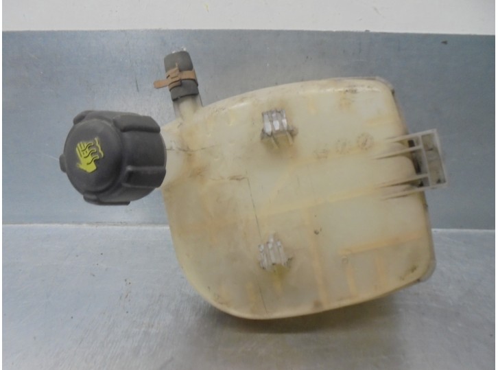 Recambio de deposito expansion para renault twingo 1.5 dci diesel fap referencia OEM IAM 8200369313  