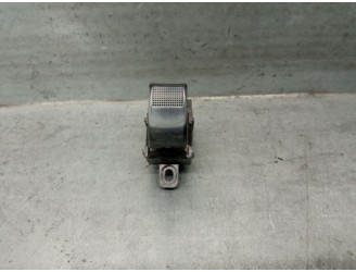 Recambio de mando elevalunas delantero derecho para ford ranger (et) 2.5 tdci cat referencia OEM IAM UR5666370 FOMOCO