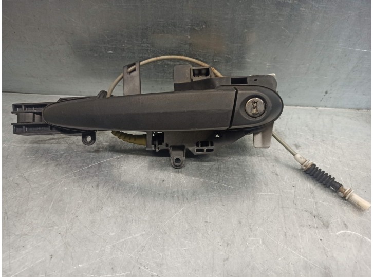 Recambio de maneta exterior delantera derecha para bmw serie 1 berlina (e81/e87) 2.0 16v diesel cat referencia OEM IAM 7060651 