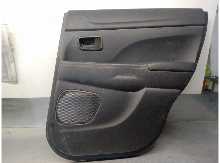 Recambio de guarnecido puerta trasera derecha para mitsubishi asx (ga0w) 1.8 di-d cat referencia OEM IAM 7222A538XC 5 PUERTAS