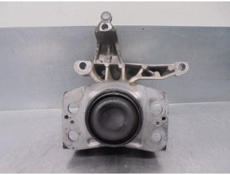 Recambio de soporte motor derecho para renault twingo 1.5 dci diesel fap referencia OEM IAM 8200410267  