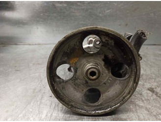 Replacement power steering pump for Citroën C5 Berlina 2.0 HDI OEM IAM reference 9636086680 