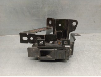 Recambio de cerradura asientos traseros para land rover discovery 2.7 td v6 cat referencia OEM IAM HTM500040  