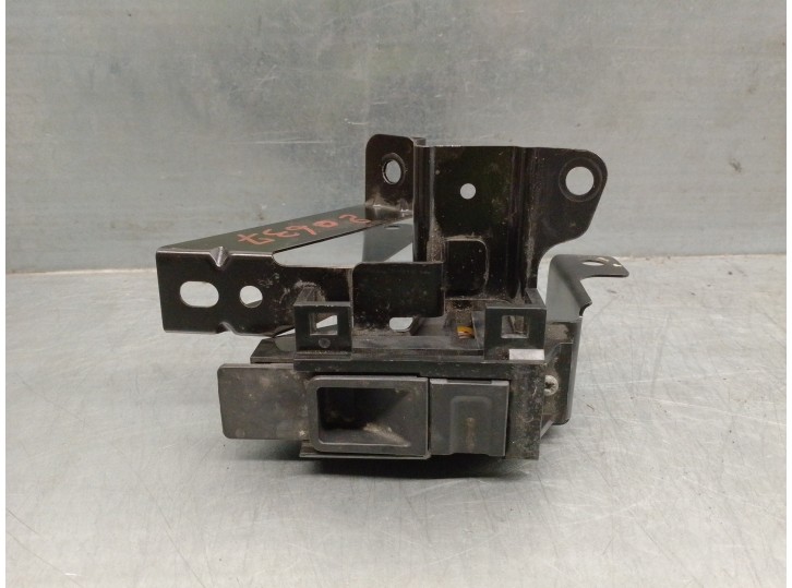 Recambio de cerradura asientos traseros para land rover discovery 2.7 td v6 cat referencia OEM IAM HTM500040  