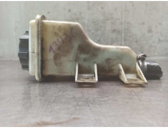 Recambio de deposito servo para opel vectra b berlina 2.0 dti referencia OEM IAM 90575635  