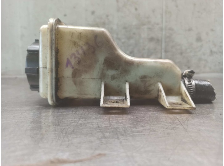 Recambio de deposito servo para opel vectra b berlina 2.0 dti referencia OEM IAM 90575635  