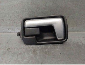 Recambio de maneta interior delantera derecha para land rover discovery 2.7 td v6 cat referencia OEM IAM FVC500123XXX  5 PUERTAS