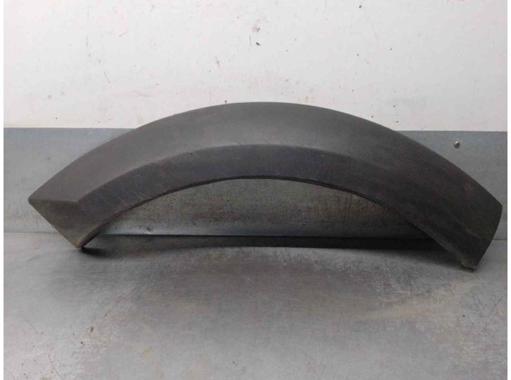 Recambio de aletin trasero derecho para land rover discovery 2.7 td v6 cat referencia OEM IAM DFK000045  