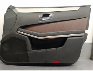 Recambio de guarnecido puerta delantera derecha para mercedes-benz clase e (w212) lim. 2.1 cdi cat referencia OEM IAM A212727044