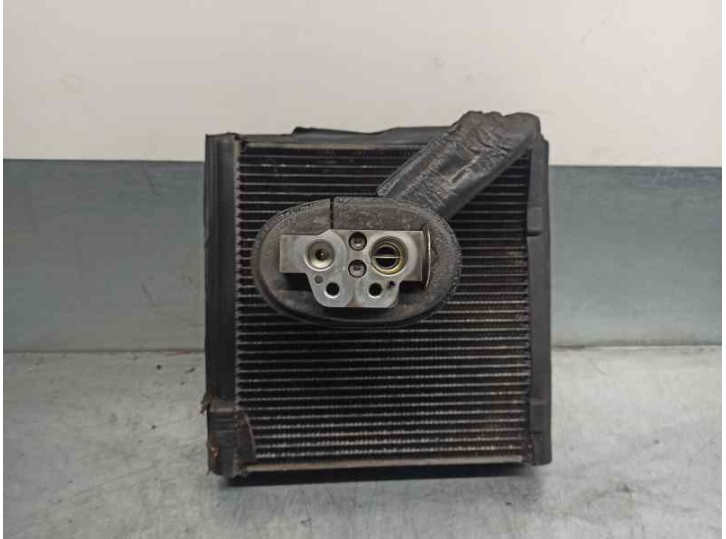 Recambio de evaporador aire acondicionado para volkswagen golf v plus (1kp) 1.9 referencia OEM IAM 1K0820679  