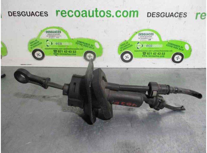 Replacement clutch master cylinder for Ford Mondeo Saloon (CA2) 2.0 TDCi CAT OEM IAM reference 56917A513AC 