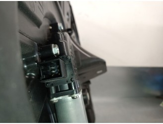 Recambio de cubrecarter para volkswagen tiguan (5n_) 2.0 tdi referencia OEM IAM 5N0825206 5N0825206 CESTA 39-3 DERECHA 2