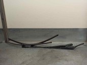 Recambio de brazo limpia delantero derecho para volkswagen golf v plus (1kp) 1.9 referencia OEM IAM 5M0955409A 