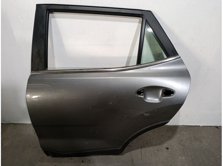 Recambio de puerta trasera izquierda para kia stonic (yb) 1.2 cvvt referencia OEM IAM 77003H8401 77003H8401 