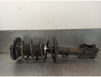 Replacement front right shock absorber for Opel Vectra C saloon 1.8 16V cat (Z 18 XE / 2H9) OEM IAM reference 13118702 82