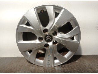 Recambio de llanta para citroën c4 picasso ii 1.2 thp 130 referencia OEM IAM 9677089777 R166.5J16CH5-47 