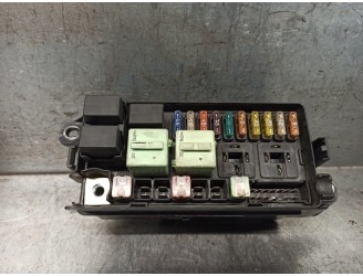 Recambio de caja reles / fusibles para mini r56 16v diesel cat referencia OEM IAM 17236010  