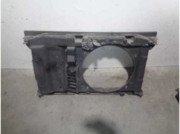 Recambio de calandra delantera de radiador para peugeot 307 (s1) 1.6 16v cat referencia OEM IAM 7104L2 DE FIBRA CON CERRADURA 