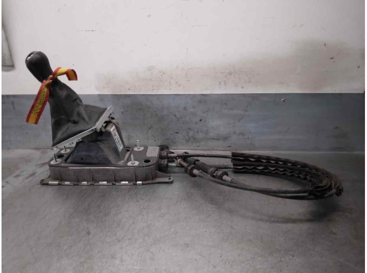 Recambio de palanca cambio para volkswagen passat variant (365) 2.0 tdi referencia OEM IAM 1K0711061B 1K0711050A 