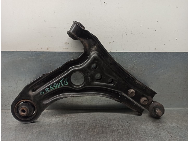 Recambio de brazo suspension inferior delantero izquierdo para daewoo kalos 1.4 cat referencia OEM IAM 96535081  