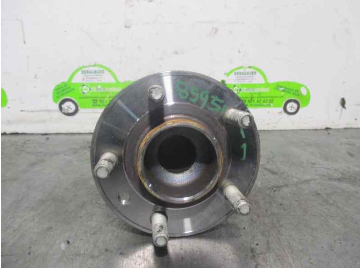 Replacement right rear steering knuckle for Volvo V40 Cross Country 2.0 diesel CAT OEM IAM reference 