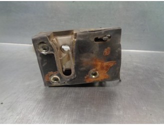 Recambio de cerradura puerta trasera derecha para land rover defender (ld) 2.5 td5 referencia OEM IAM MWC1488 5 PUERTAS