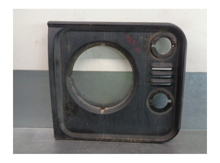 Recambio de cerquillo faro para land rover defender (ld) 2.5 td5 referencia OEM IAM DHH100790 