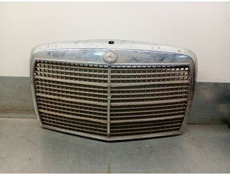 Recambio de rejilla delantera para mercedes-benz clase e (w114/w115) berlina 3.0 diesel referencia OEM IAM 1158880523 