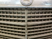 Replacement front grille for Mercedes-Benz E-Class (W114/W115) Saloon 3.0 Diesel OEM IAM reference 1158880523 