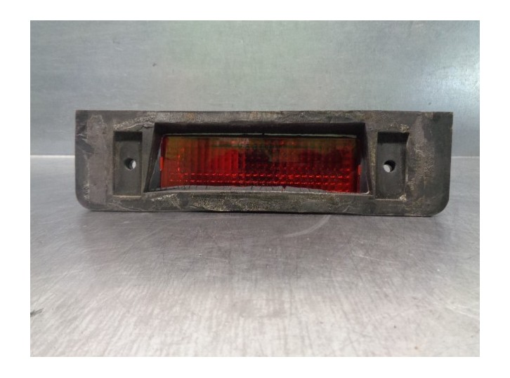 Recambio de luz central de freno para land rover defender (ld) 2.5 td5 referencia OEM IAM XFG100330  