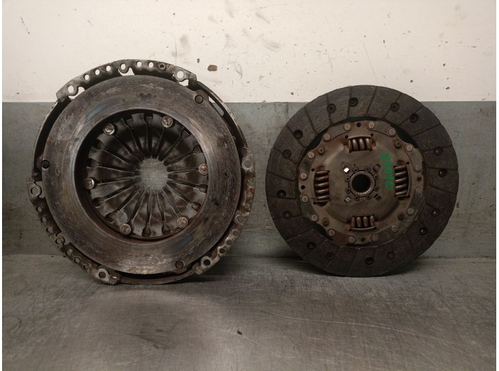 Recambio de kit embrague para seat ibiza iv st (6j8, 6p8) 1.2 tsi referencia OEM IAM 03C141025J 04E141026C 