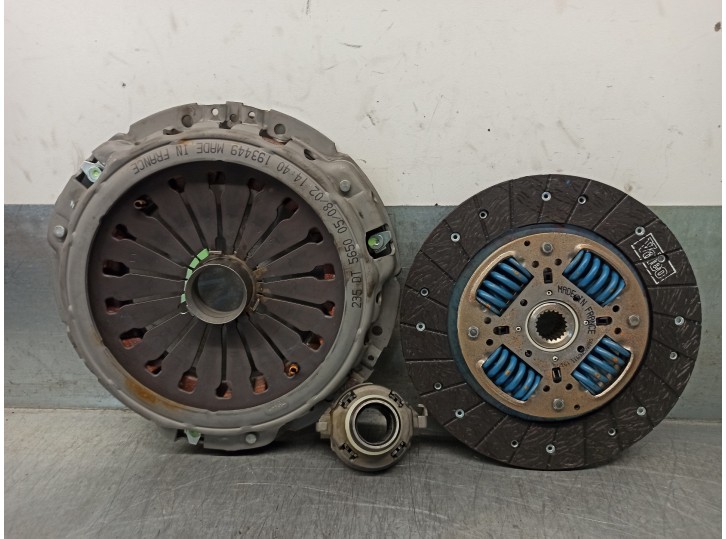 Recambio de kit embrague para peugeot boxer caja abierta (rs2850)(230)(´02) referencia OEM IAM 193449 193449 VALEO