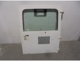 Recambio de porton trasero para land rover defender (ld) 2.5 td5 referencia OEM IAM ALR6852 BLANCA 5 PUERTAS