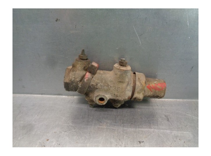 Recambio de repartidor de freno para land rover defender (ld) 2.5 td5 referencia OEM IAM 3231738 